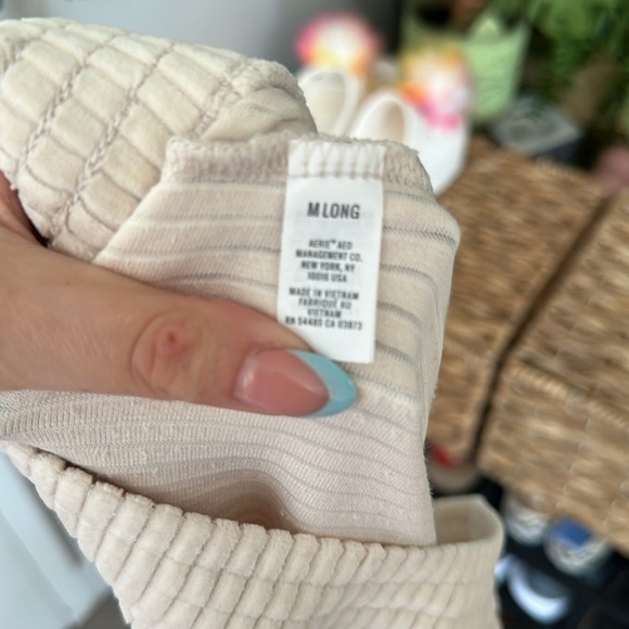 AERIE | Cream Flare Pants High-Waisted Velour Corduroy Leggings Tall - Picture 9 of 11